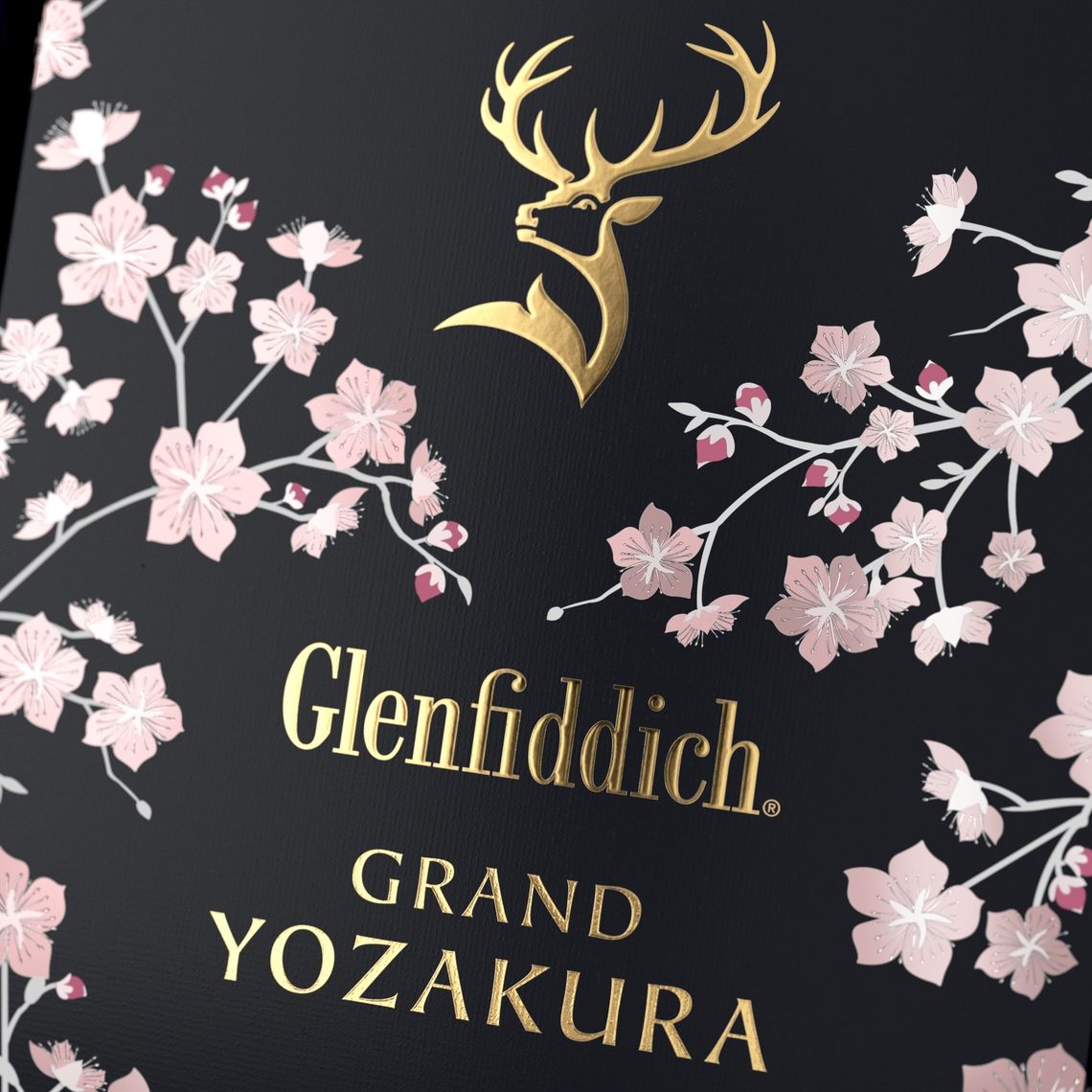 glenfiddich grand yozakura carton close up 2 0 0 3000 3000 full
